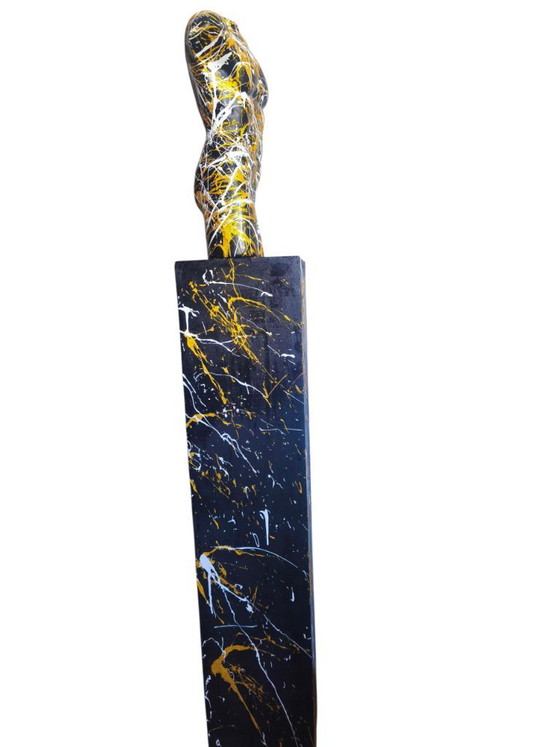 Image 1 of Skulptur auf Sockel | Von Șuțu Adrian | SutuDesigns