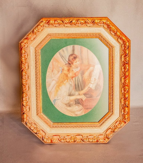 Image 1 of Panneau en bois sculpté orné d'une reproduction de Renoir. Cadre hexagonal.