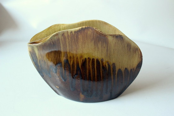 1970s Design Ceramic Vase - Lip-shaped opening (photo 3 of 6)