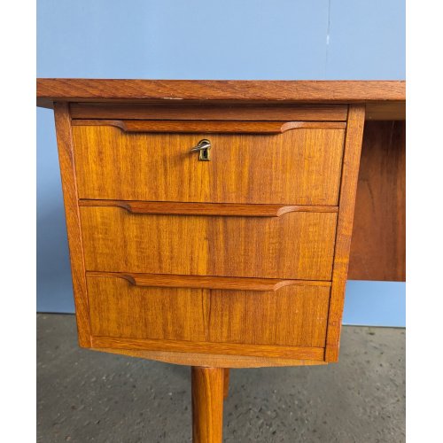 Scrivania vintage autoportante in teak, Danimarca anni '60 – Scrivanie, Wood, Mid Century Modern (photo 4 of 13)