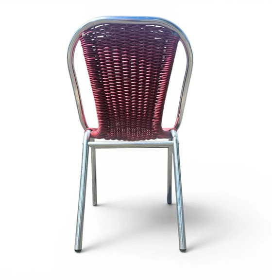 6 x sedia rossa in alluminio per interni/esterni con intreccio sintetico (effetto rattan) anni '80 (photo 8 of 20)