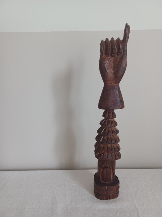 Image 1 of Intaglio del legno vintage - Arte popolare surinamese - Mano stilizzata