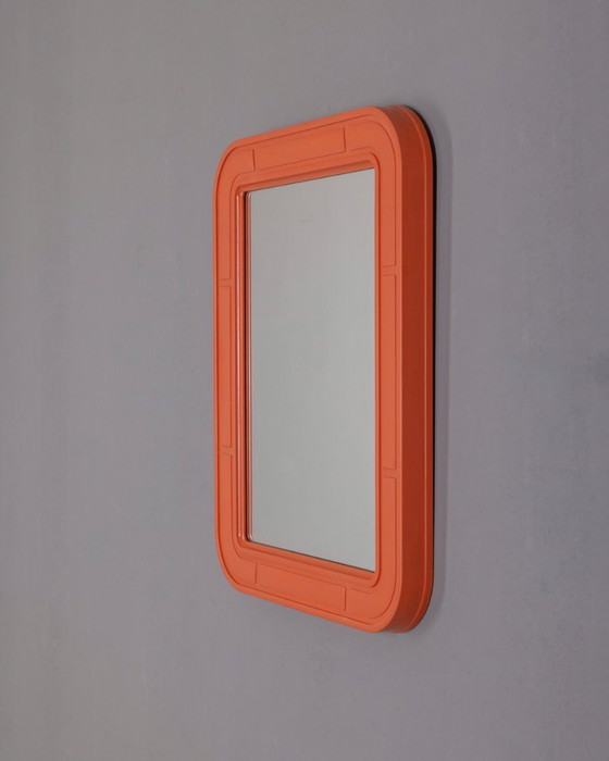 Image 1 of Vintage oranje wandspiegel van Carrara Matta, jaren 70.