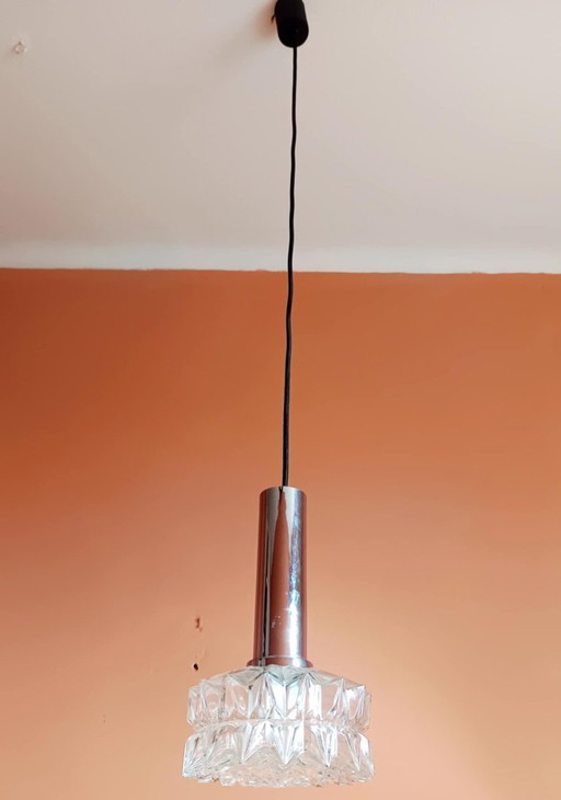 Lampada a sospensione Space Age in cromo e vetro, Germania, 1970