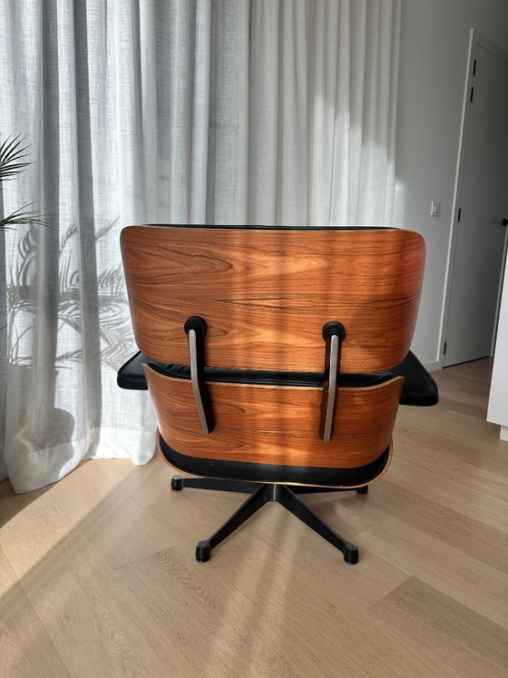 VITRA Eames Lounge Chair e Ottoman originali, Santos Palisander 2005, Sedie girevoli, Pelle, Nero (foto 6 di 14)