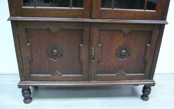 Bücherschrank Vitrine Jugendstil aus England Eiche dunkel um 1910 – Glass, Wood (photo 5 of 6)