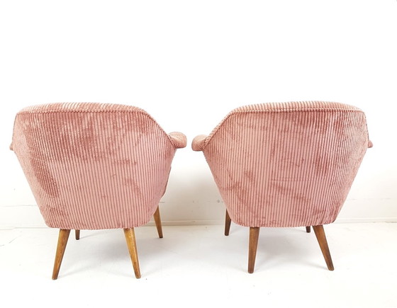 Image 1 of 2 Rosa Cocktail Stühle | Neu gepolstert Rippe Artifort