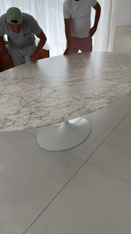Original Knoll Tulip Oval Dining Table 244x137 By Eero Saarinen In Arabescato Matte Marble In New Condition!! (photo 6 of 15)