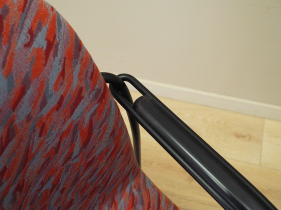 Image 1 of Ensemble de quatre chaises, design italien, années 1980, production : Italie