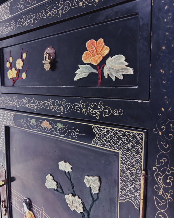 Image 1 of Vitrine chinoise