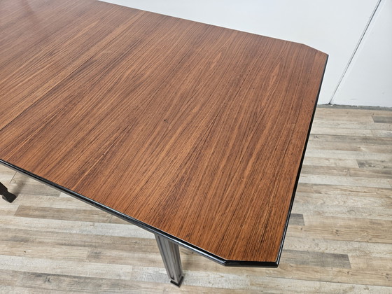 Image 1 of Table de salle à manger à rallonge en noyer des années 70