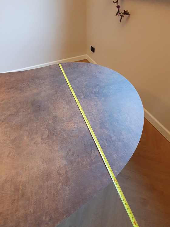 Image 1 of Le nouveau monde de Bree - Table à manger nuageuse