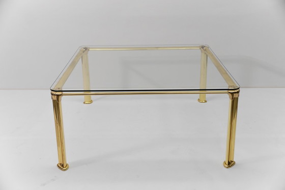 Image 1 of Table basse Hollywood Regency en laiton doré et verre, années 1970
