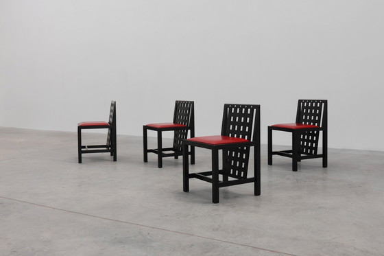 Image 1 of Ensemble de 4 chaises de salle à manger DS3 par Charles Rennie Mackintosh pour Atelier international, Italie, années 1970