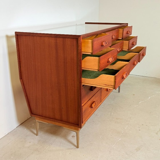 Image 1 of Vintage toonbank met 15 lades, HAKA Ladenmöbel 