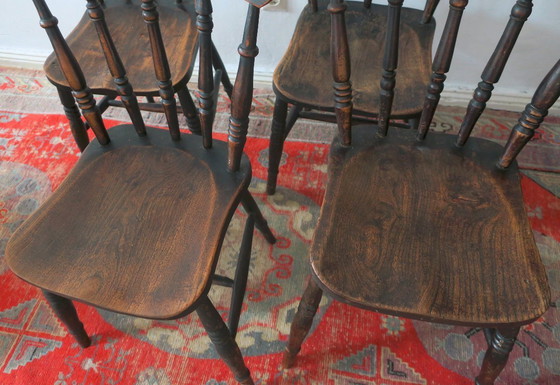 Image 1 of Antieke set van 4 gepatineerde eikenhouten eetkamerstoelen in boerderijstijl, 19e eeuw