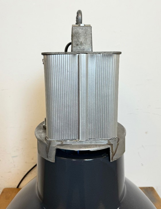 Image 1 of Lampada a sospensione industriale francese in smalto blu scuro di MAZDA, anni '60