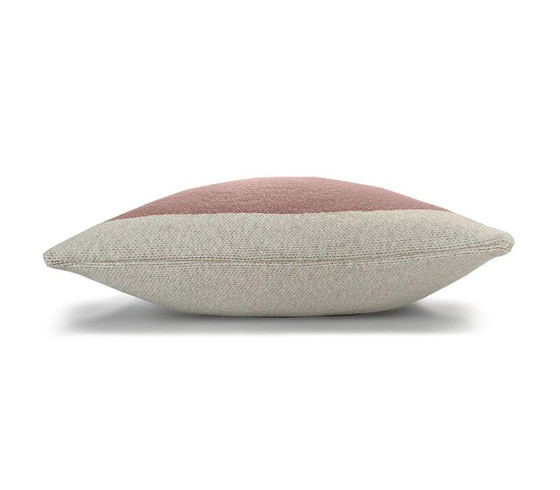 Image 1 of Cushion Solid knitted poster cushion pink from Malagoon