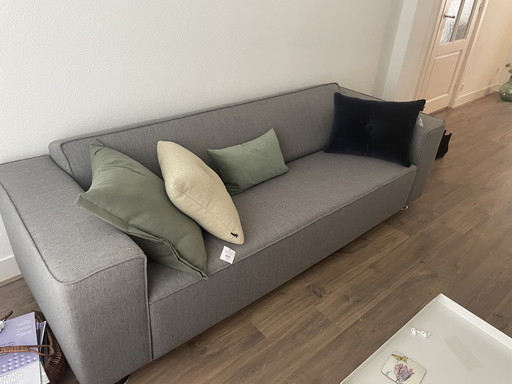 Banc de la marque de design néerlandaise Jame.