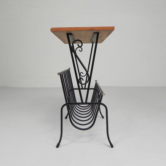 Image 1 of Tavolino vintage, portagiornali con piastrella di Hemiksem, anni '50