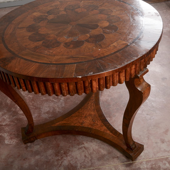Tavolo rotondo antico intarsiato e scanalato – Lampade da tavolo, Legno (photo 10 of 18)