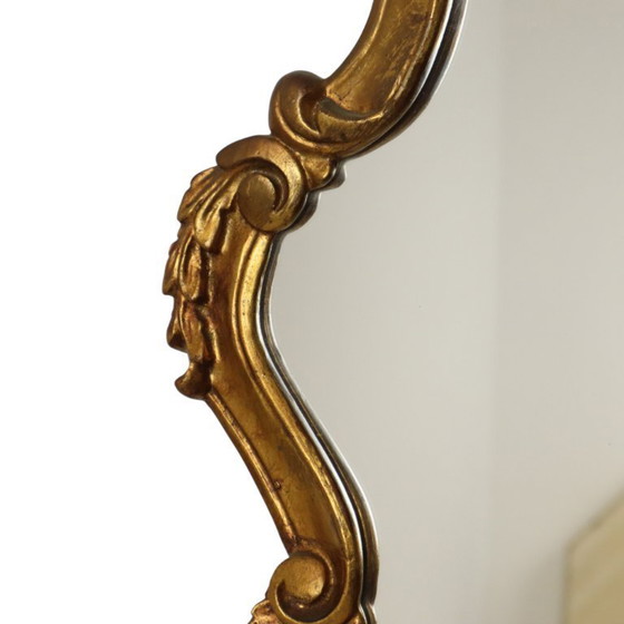 Image 1 of Espejo antiguo estilo barroco con remate, clásico dorado, Francia, 62 cm.