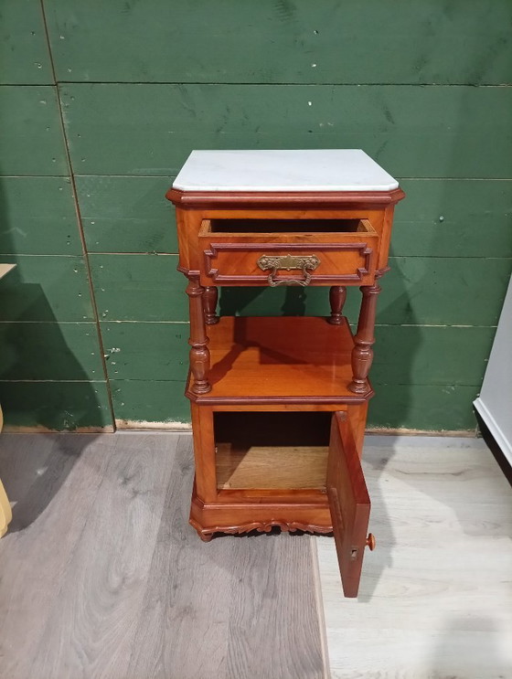 Image 1 of Mobile con piano in marmo