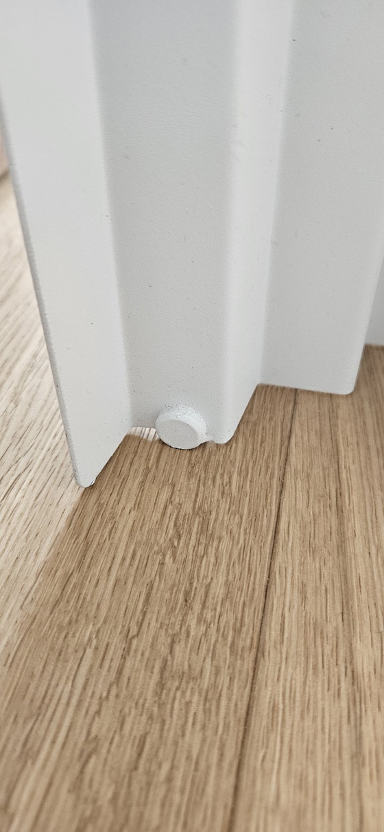 Image 1 of table basse carrée blanche