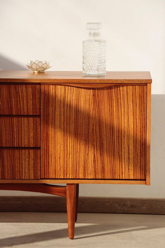 Image 1 of Credenza vintage in teak e zebrano – Elliots of Newbury, anni '60