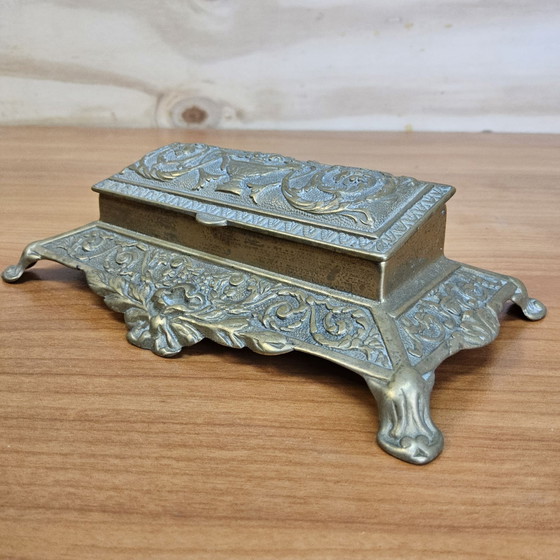 Vintage copper Neo-Renaissance / Art Nouveau stamp tray, Table accessories, Gold (photo 5 of 14)