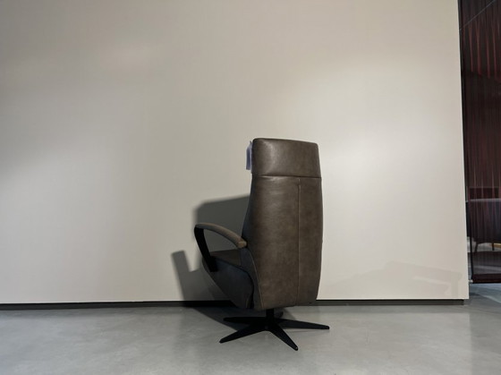 Image 1 of De Toekomst Twice TW067 relaxfauteuil met poef