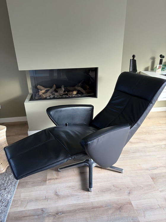 Framati Adjustable recliner chair – Leather, Metal (photo 4 of 5)