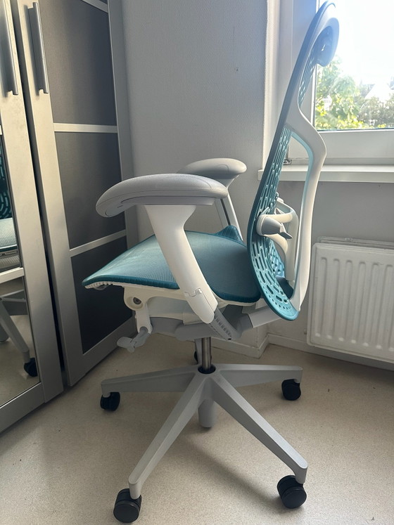 Herman Miller mirra 2, Bureaustoelen, Kunststof, Textiel, Blauw (foto 2 van 5)