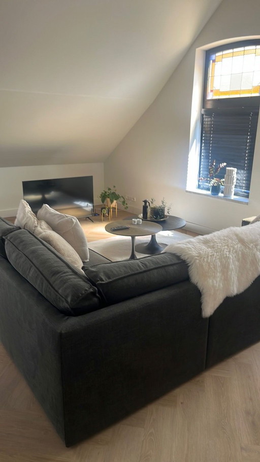 Stylish olive green corner sofa - durable & comfortable
