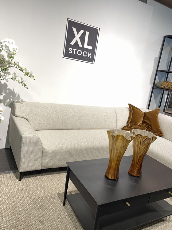 Image 1 of XL STOCK beige/off white corner sofa