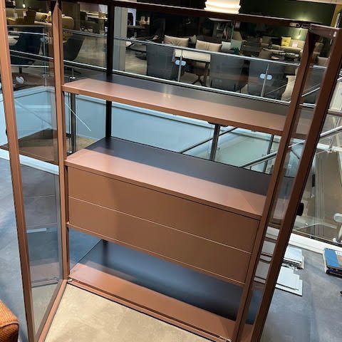 Image 1 of Piure Glazen vitrinekast