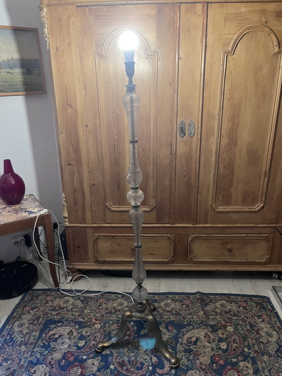 Magnifica lampada da terra vintage in stile Hollywood Regency / design in vetro italiano – Lampade da terra (photo 8 of 15)