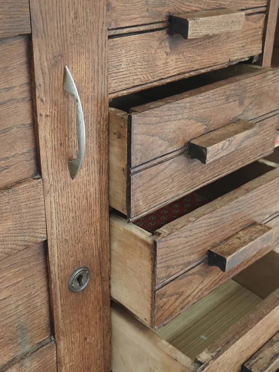 Buffet en chêne de René Gabriel, période de reconstruction 1950. – Armoires de rangement, Wood, Design (photo 6 of 30)