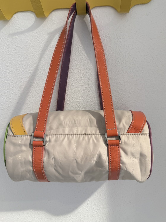 Sacoche cylindrique/baril Escada Sport vintage (état neuf) – Sacs seau, Nylon (photo 10 of 13)