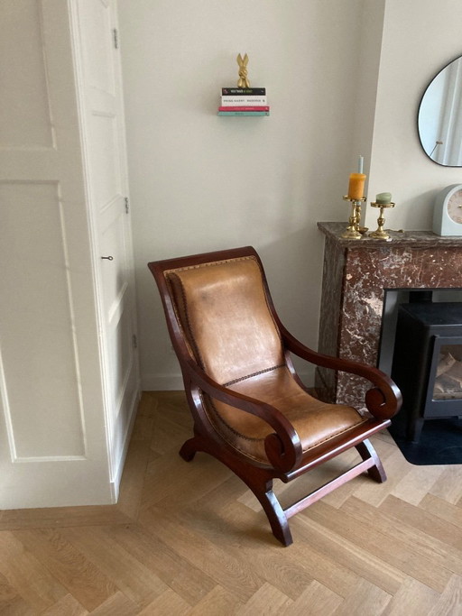 fauteuil en cuir et bois trône attirant