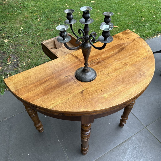 Image 1 of Table à abattant en noyer anglais - vers 1900