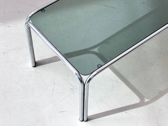 Image 1 of Couchtisch aus Chromstahl und Rauchglas, 1970er Jahre