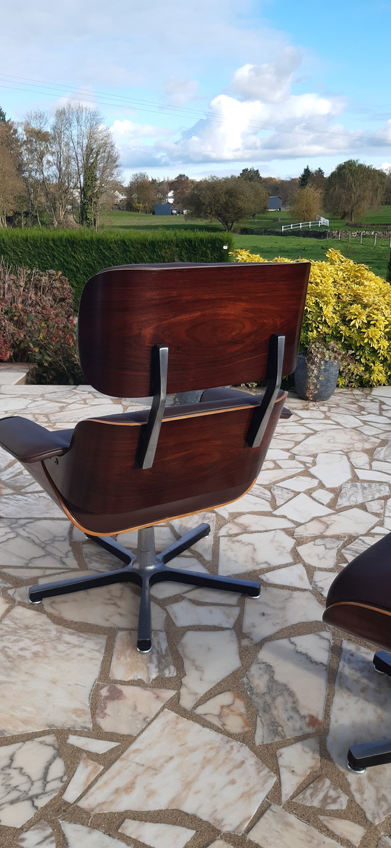 Image 1 of Fauteuil lounge et son ottoman 