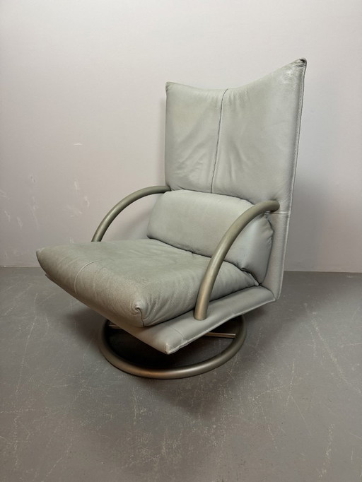 Very comfortable Mid-Century Grey Leather 'Torino' Swivel Lounge Chair by Rolf Benz, Germany 1980s. 