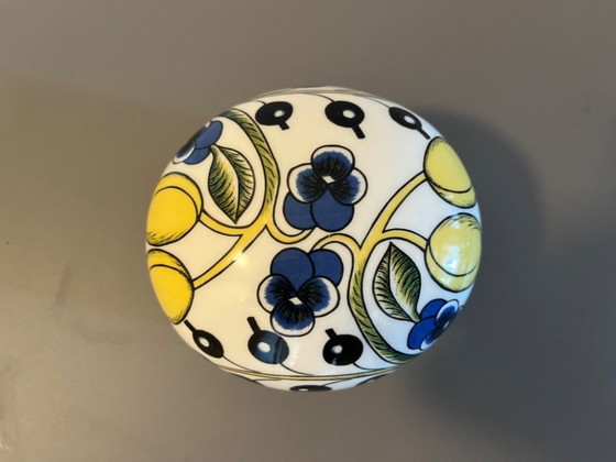 Image 1 of Arabia Paratiisi floral tableware and Arabia Teema ecru tableware