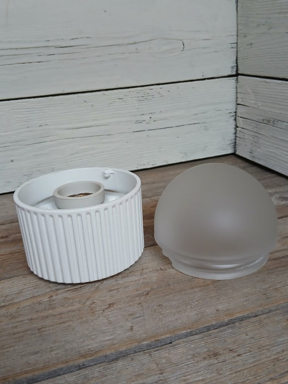 Image 1 of Design vintage Italiaanse tafellamp/wandlamp, 1981.