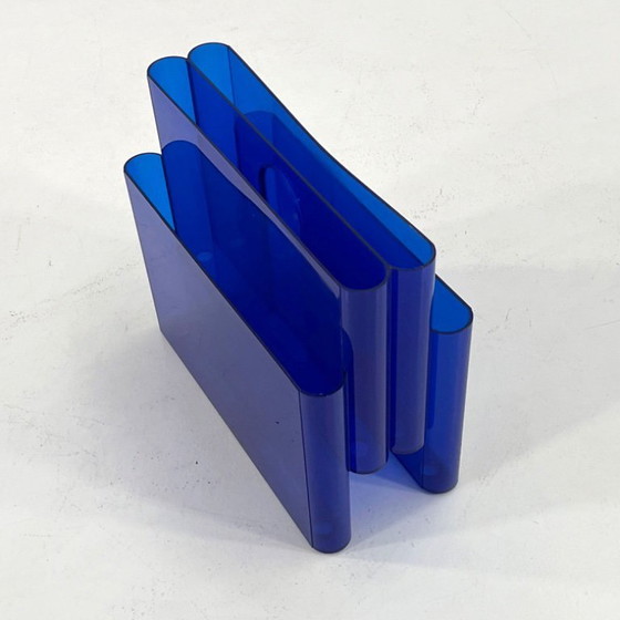 Image 1 of Porte-revues en Lucite bleue de Giotto Stoppino pour Kartell, années 1970