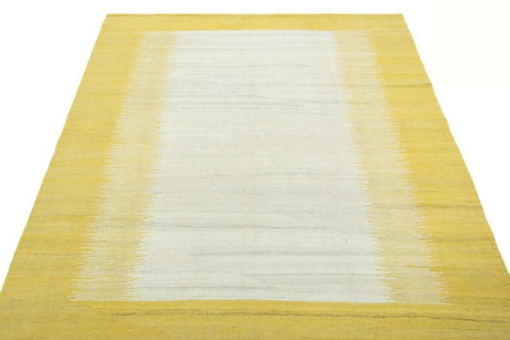 Image 1 of Moderne handgeweven design kelim - 200 x 155 cm - Wollen vloerkleed in geel & crème