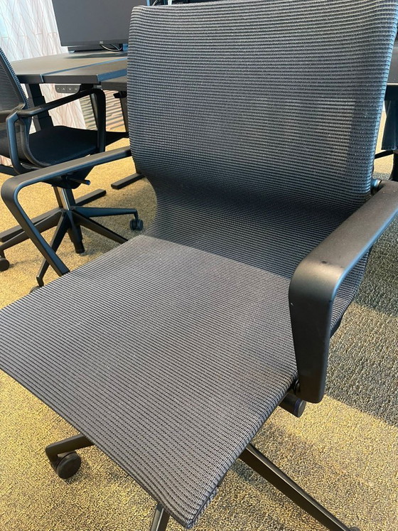 Image 1 of Chaise de bureau Vitra Physix - Collection Meda