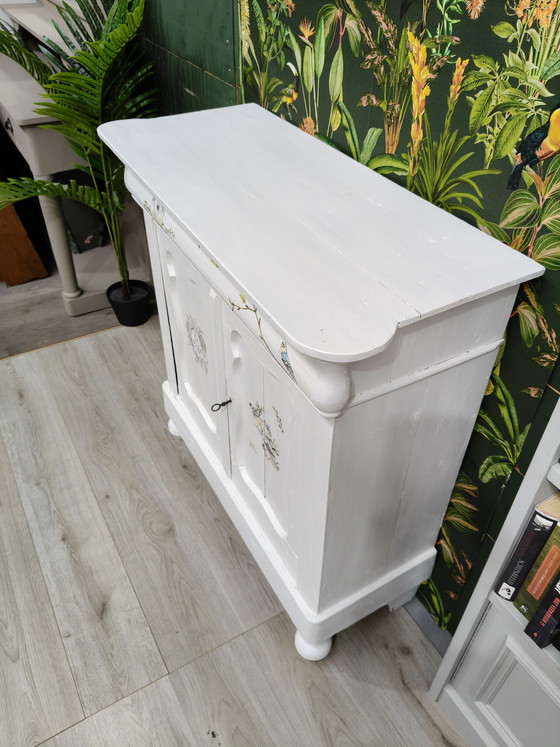Image 1 of Girls' wardrobe